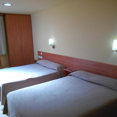 Hostal Sant Sadurni Sant Sadurni d'Anoia Ngoại thất bức ảnh
