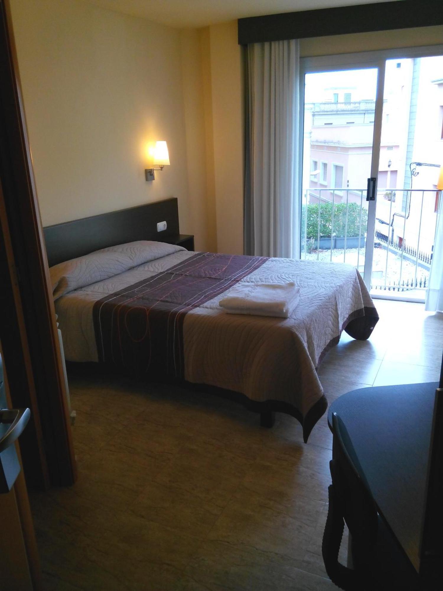 Hostal Sant Sadurni Sant Sadurni d'Anoia Phòng bức ảnh