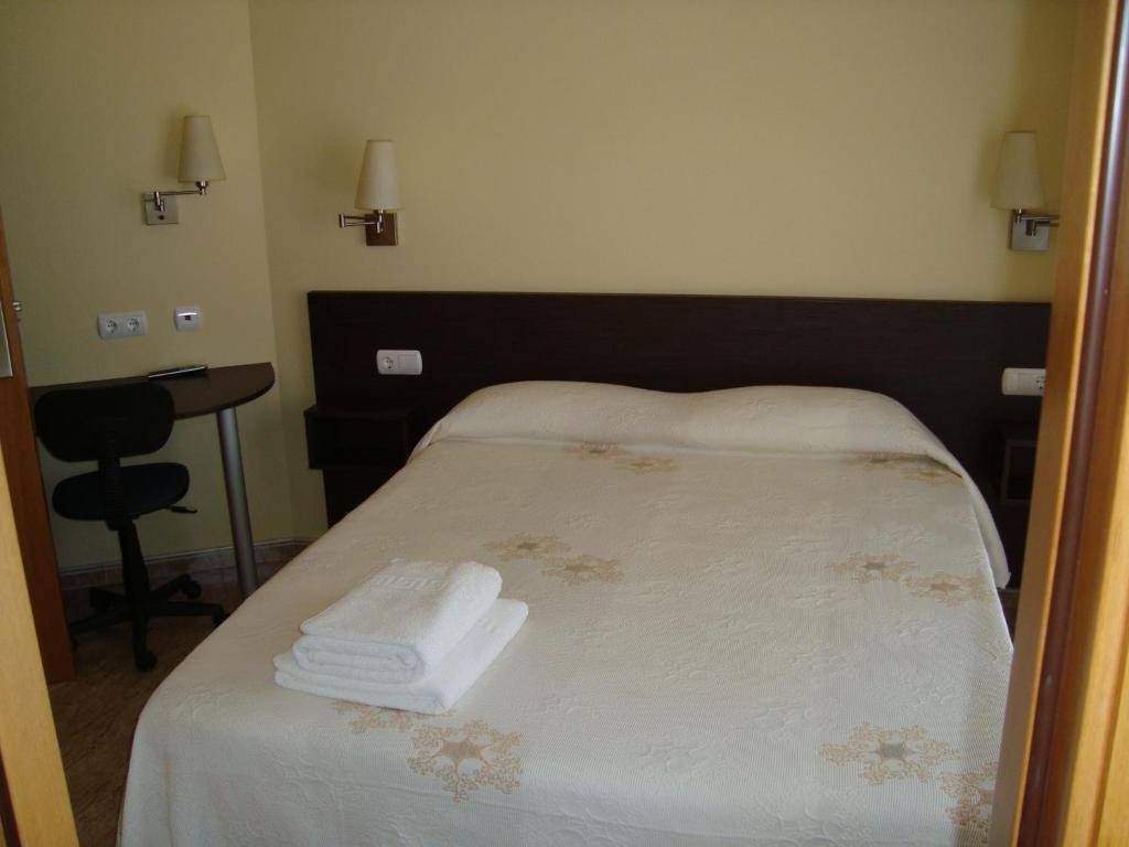 Hostal Sant Sadurni Sant Sadurni d'Anoia Ngoại thất bức ảnh