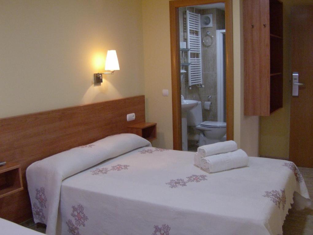 Hostal Sant Sadurni Sant Sadurni d'Anoia Phòng bức ảnh